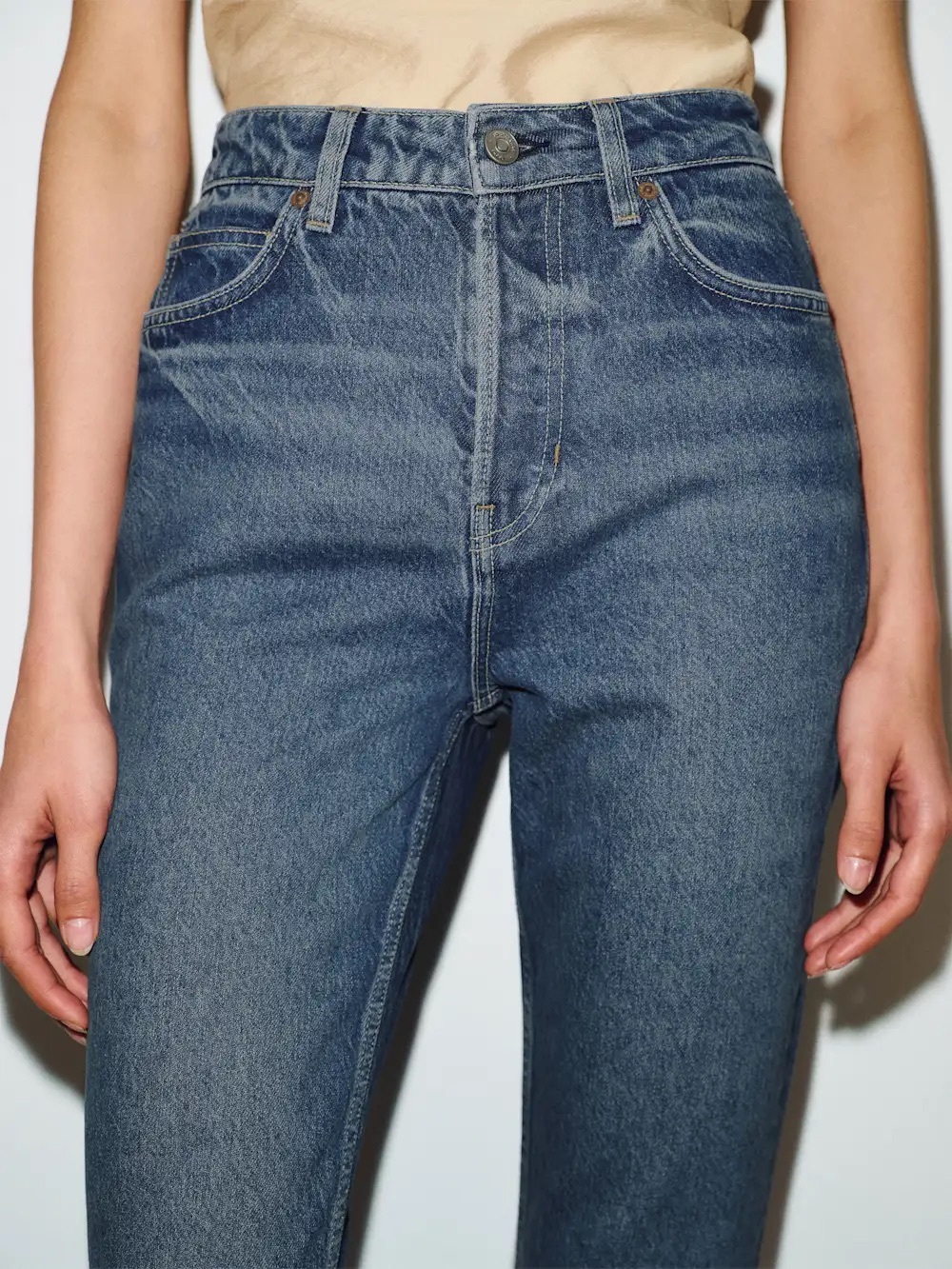 Reformation Cynthia High Rise Straight Jeans Size 28 Reg - Picture 3 of 7